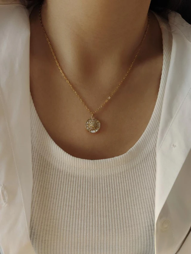 Ланцюжок з кулоном